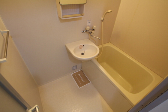 レジデンス高柳 B棟