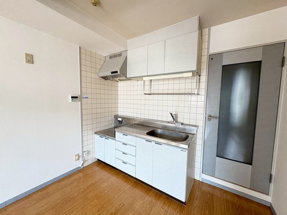 ファミール昭栄