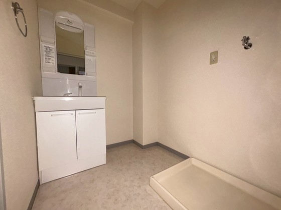 ファミール昭栄