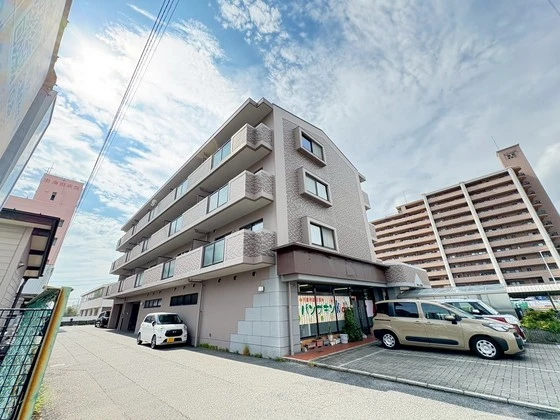 ファミール昭栄