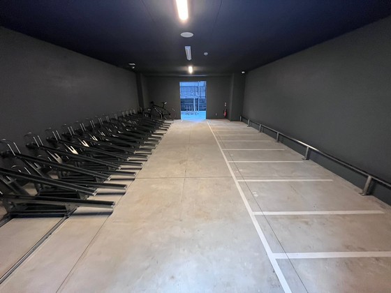 メイクス京橋川