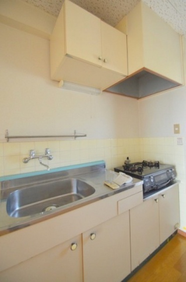 ドーミトリー人見