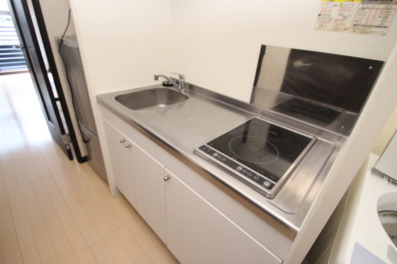 レオネクストシモイフク