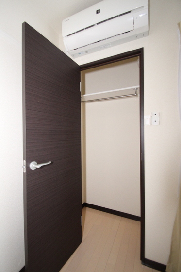 レオネクストシモイフク