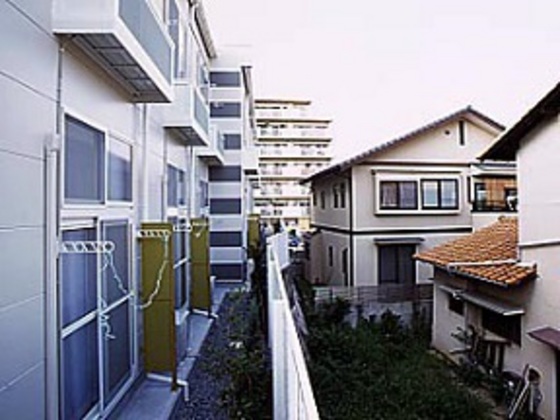 レオパレスコスモ京山