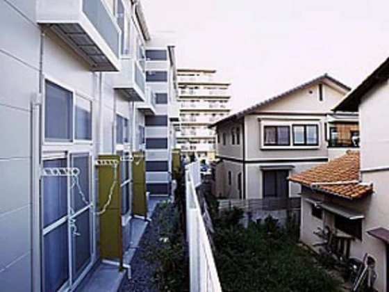 レオパレスコスモ京山