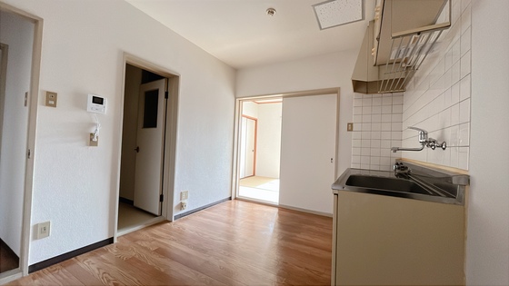 ニュートラルハイツ