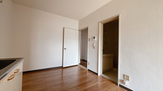 ニュートラルハイツ