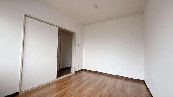 ニュートラルハイツ