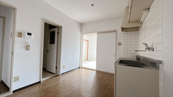 ニュートラルハイツ