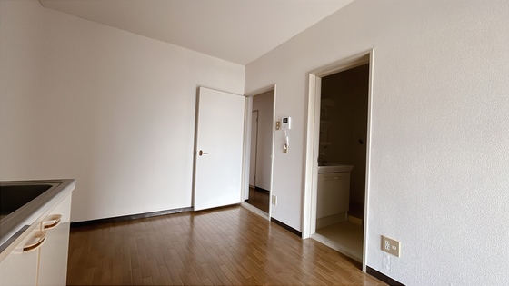 ニュートラルハイツ