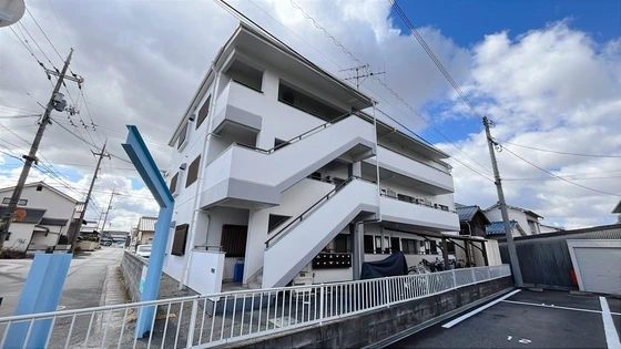 ニュートラルハイツ