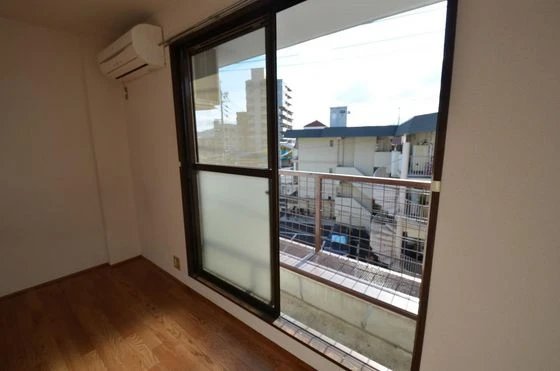 ホワイトメゾン学南5棟