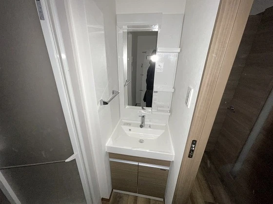 Der Glanz. Y2比治山