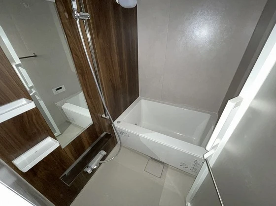 Der Glanz. Y2比治山