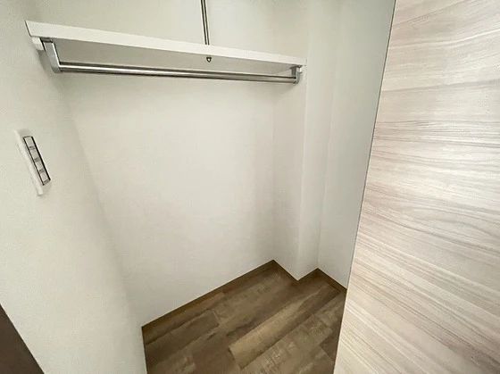 Der Glanz. Y2比治山