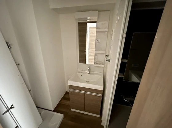 Der Glanz. Y2比治山