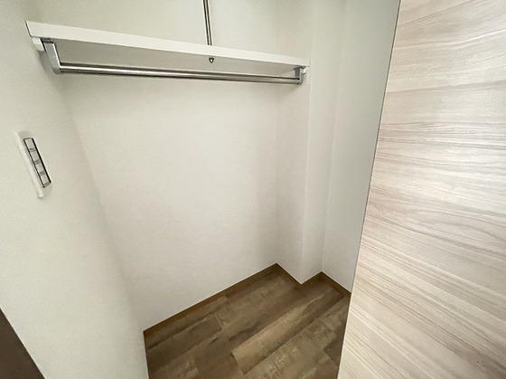 Der Glanz. Y2比治山