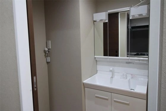 Alterna(オルタナ)