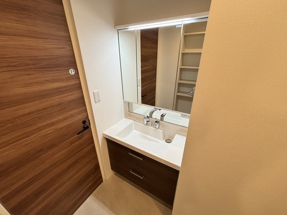 グランエス長束