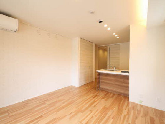 グランエス長束