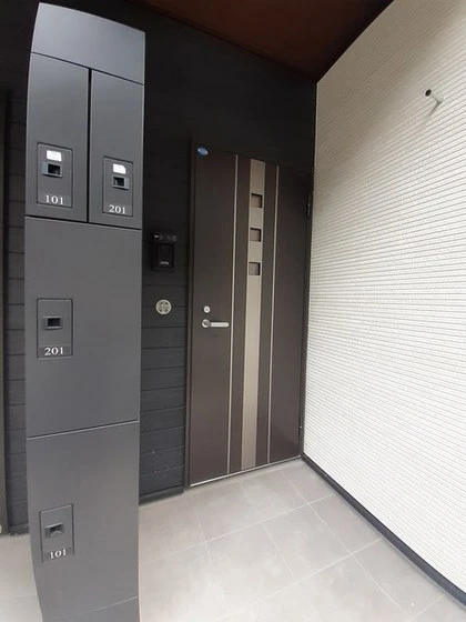 クレール六番館