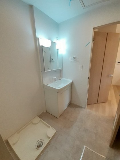 クレール六番館