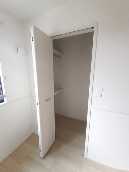 クレール六番館