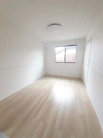 クレール六番館