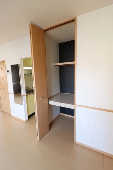 フェイバリット フラット B棟