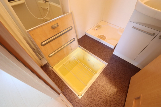 フェイバリット フラット B棟