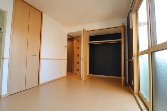 フェイバリット フラット B棟