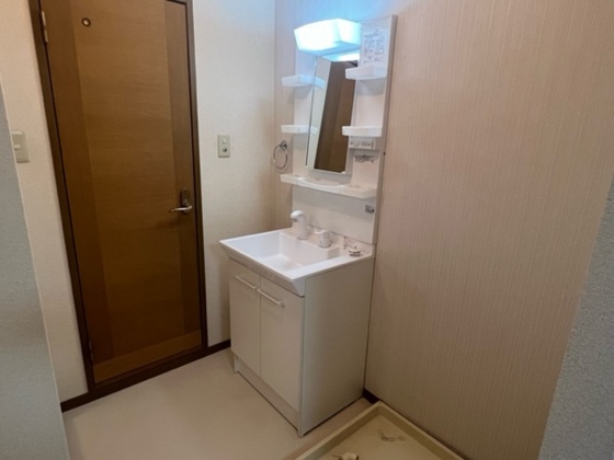 メゾンドールα B棟