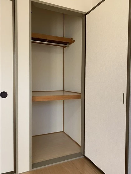 ピローサイド四御神 A棟