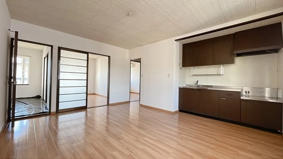 ファミーユ平野A