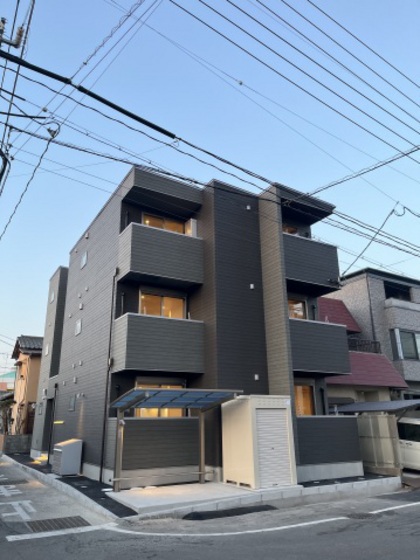 REGALEST 3(レガリスト トロワ)