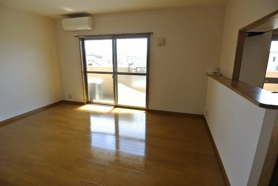 マリベール瀬戸駅前