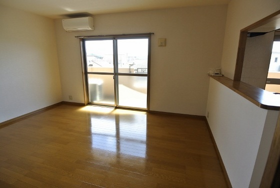 マリベール瀬戸駅前