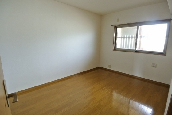 マリベール瀬戸駅前