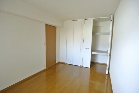 マリベール瀬戸駅前