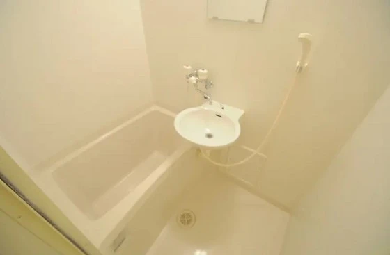 レオパレス伊島町2丁目