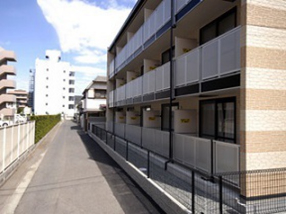 レオパレス伊島町2丁目