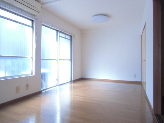 コオリナハウス