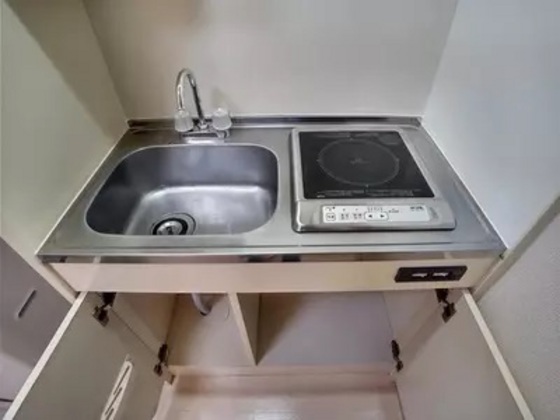 レオパレス中島