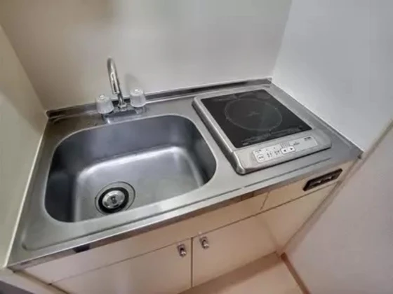 レオパレス中島