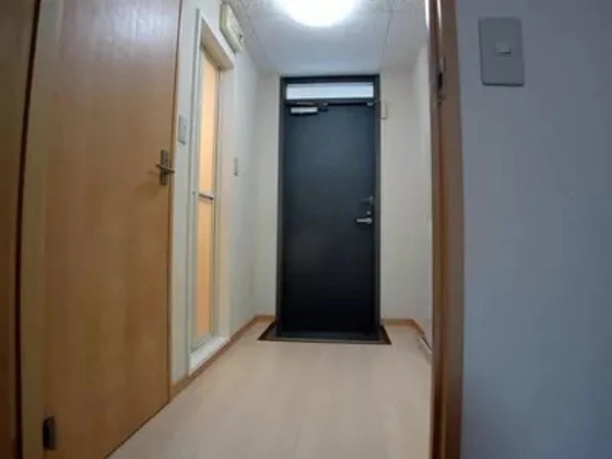 レオパレス中島