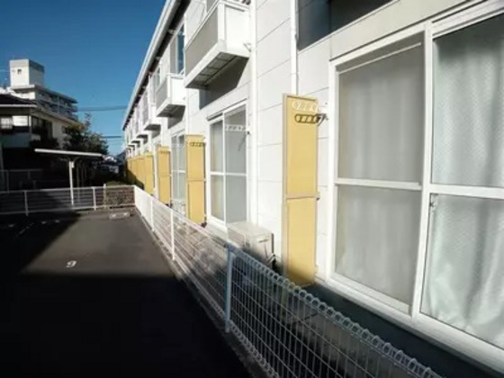 レオパレスラティエーラ1