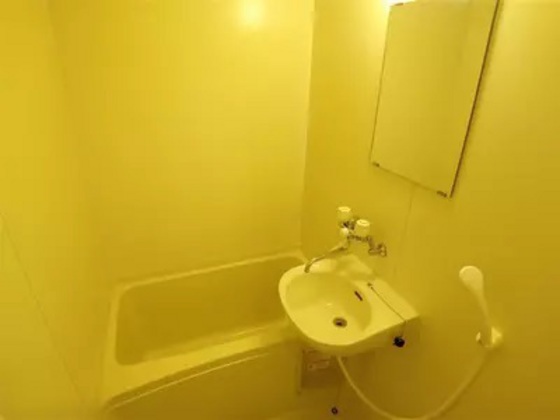 レオパレスビアンカ