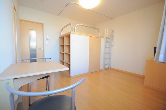 レオネクストパレス市場