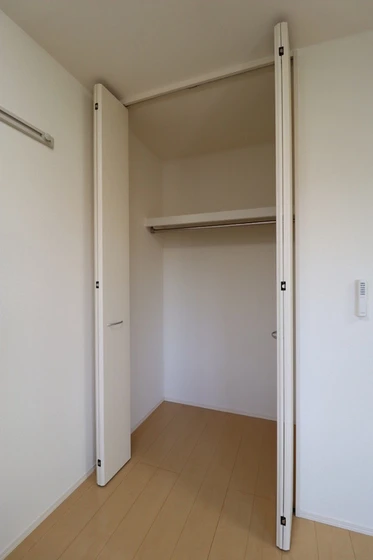 セジュール瀬戸下 A棟